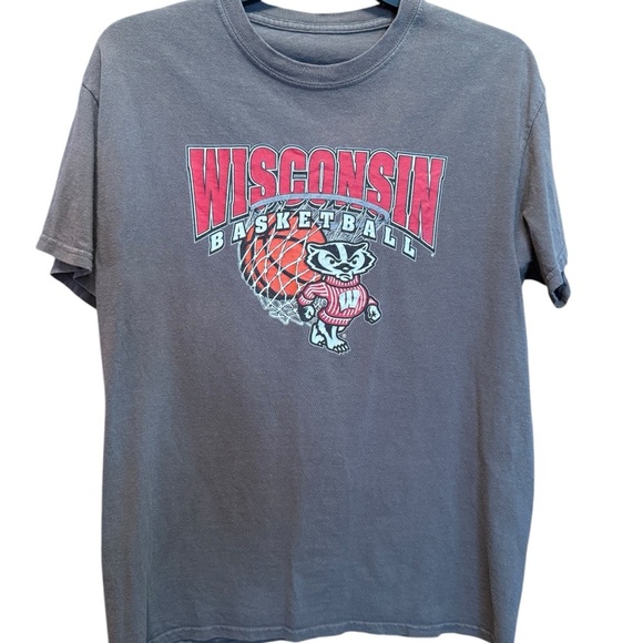 Tops - Wisconsin Basketball Gray Graphic Tee Short Sleeve